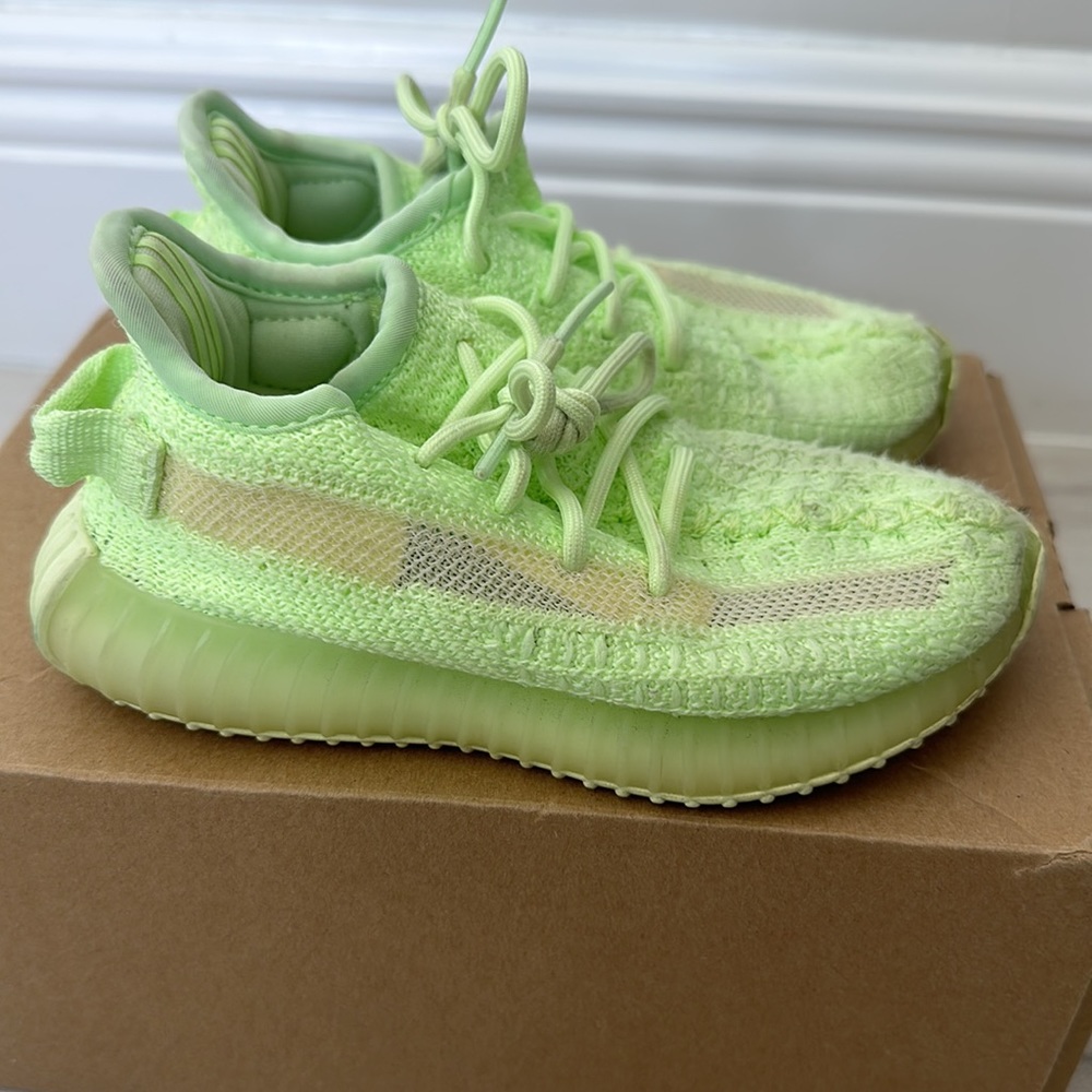 Yeezys Boost 350 V2